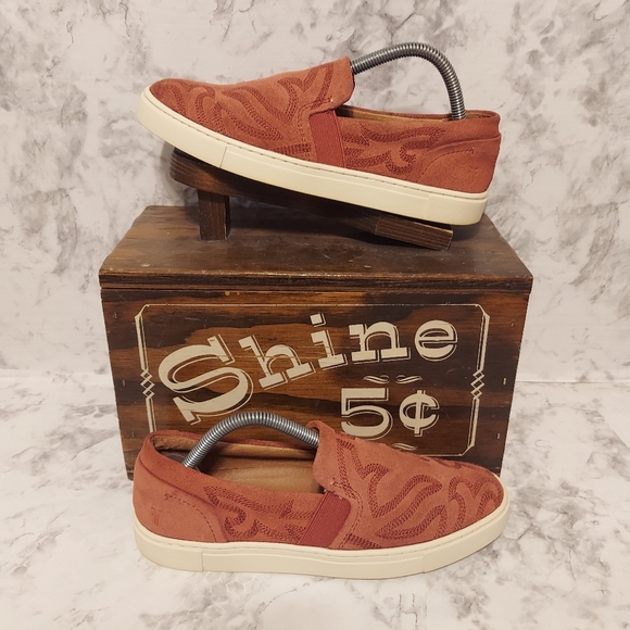 Frye Shoes - Pre-owned Frye Ivy Primerose